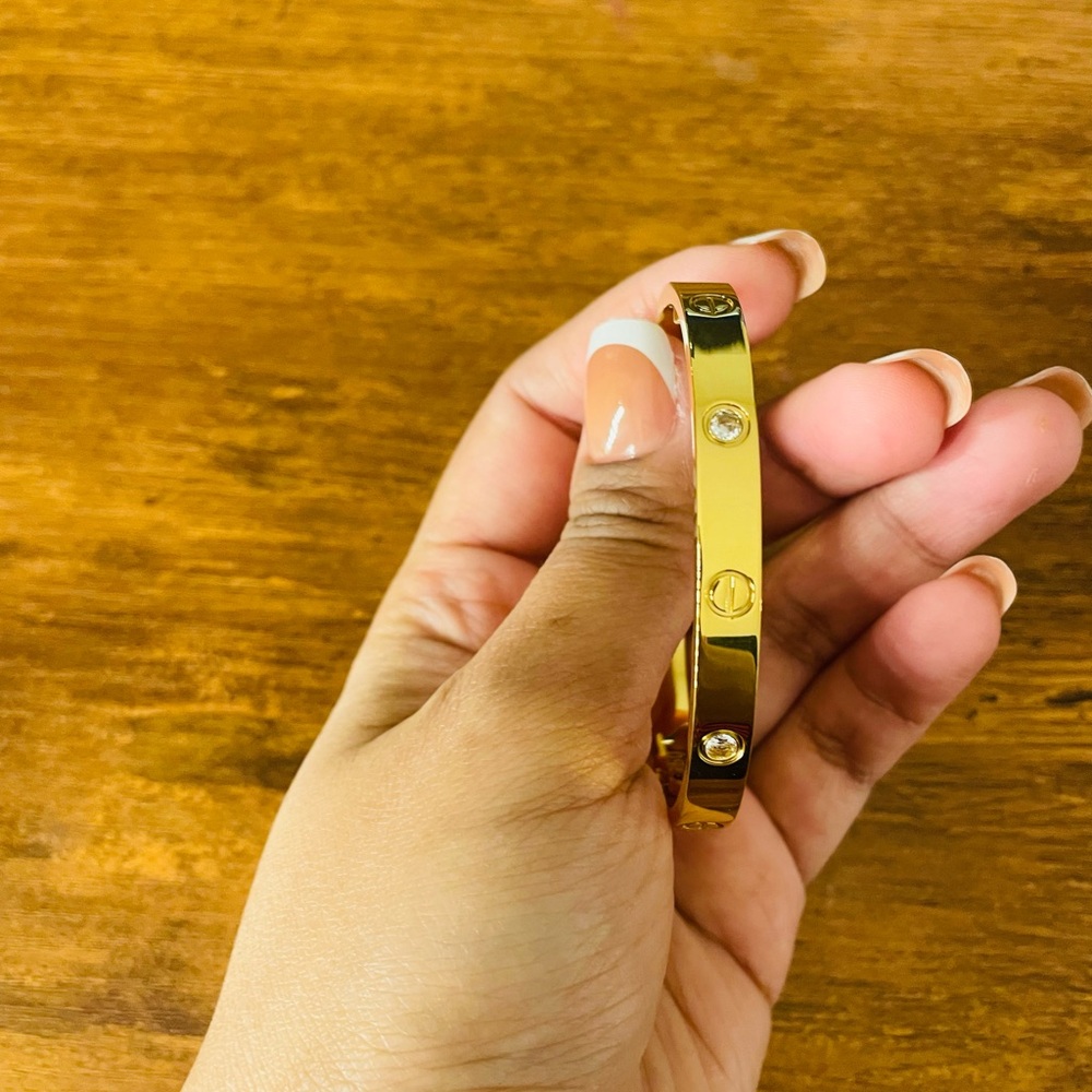 Bracelet